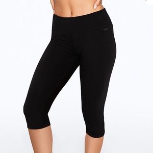 PINK capri/crop leggings